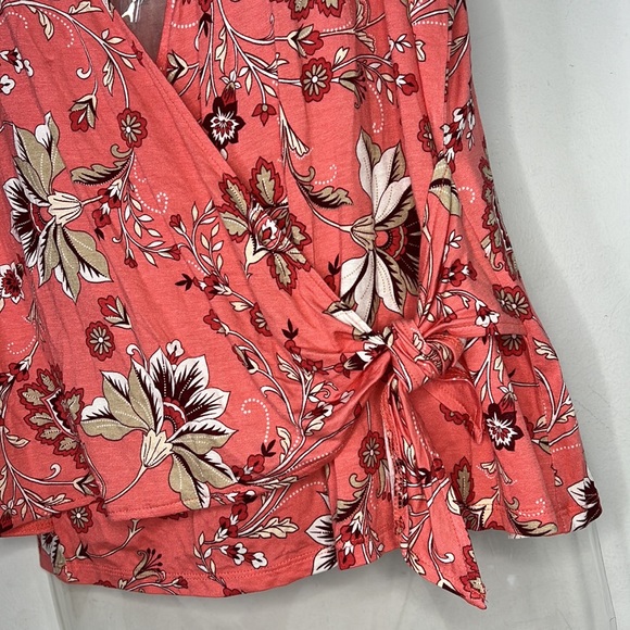 NEW The Loft Outlet Low V Neck Sleeveless Front Knot Shirt Size Small - Picture 5 of 6